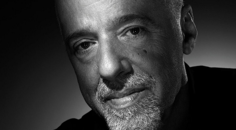 Portrait de Paulo Coelho