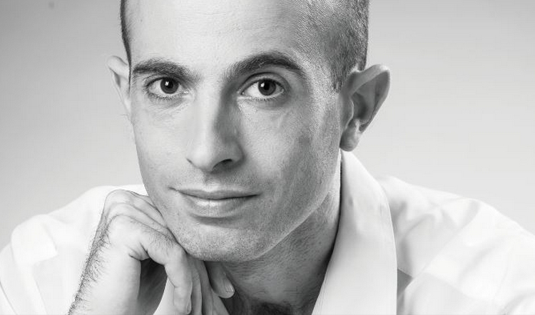 portrait Yuval Noah Harari