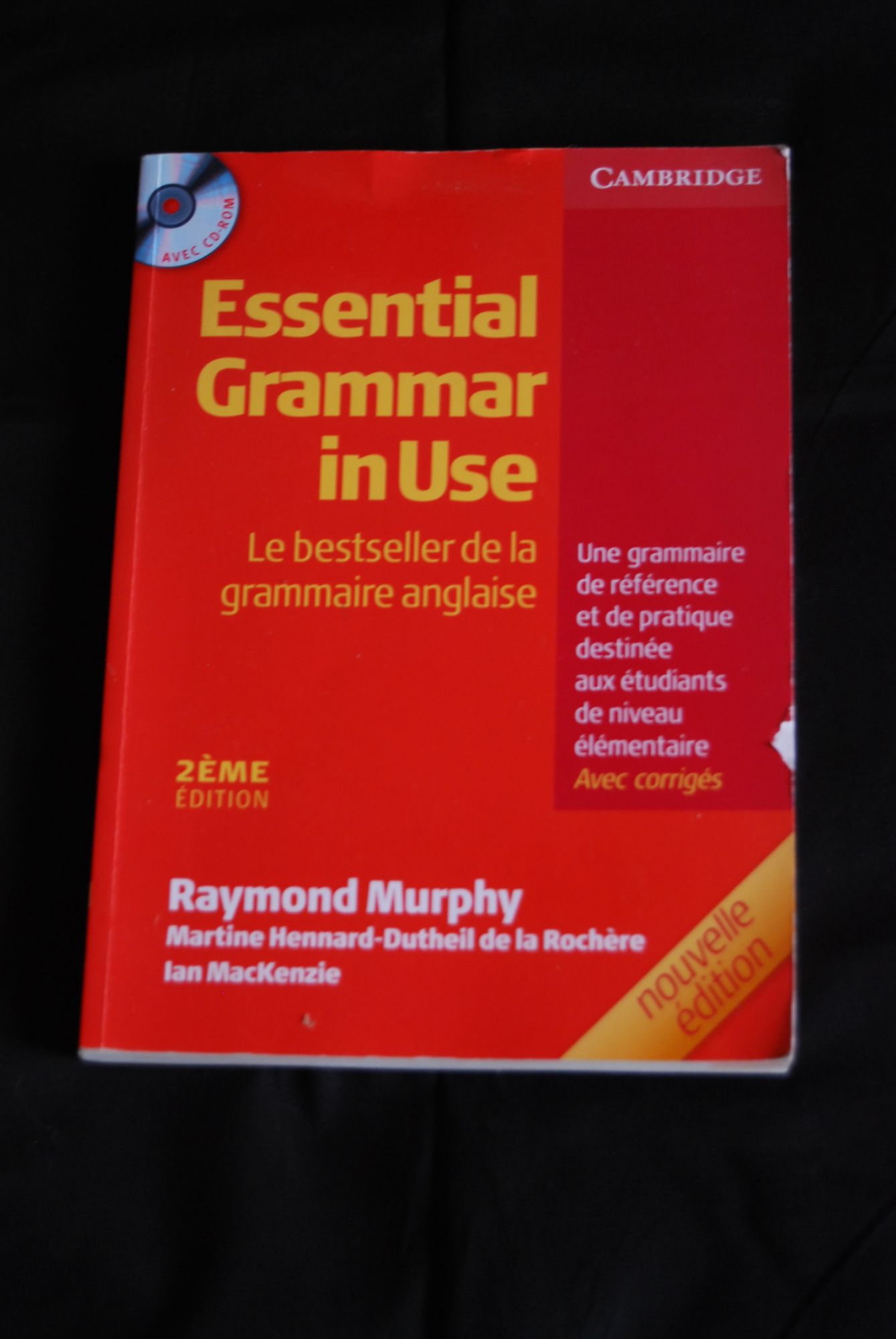 Essential Grammar in Use Student Book with Answers and CD-ROM French Edition