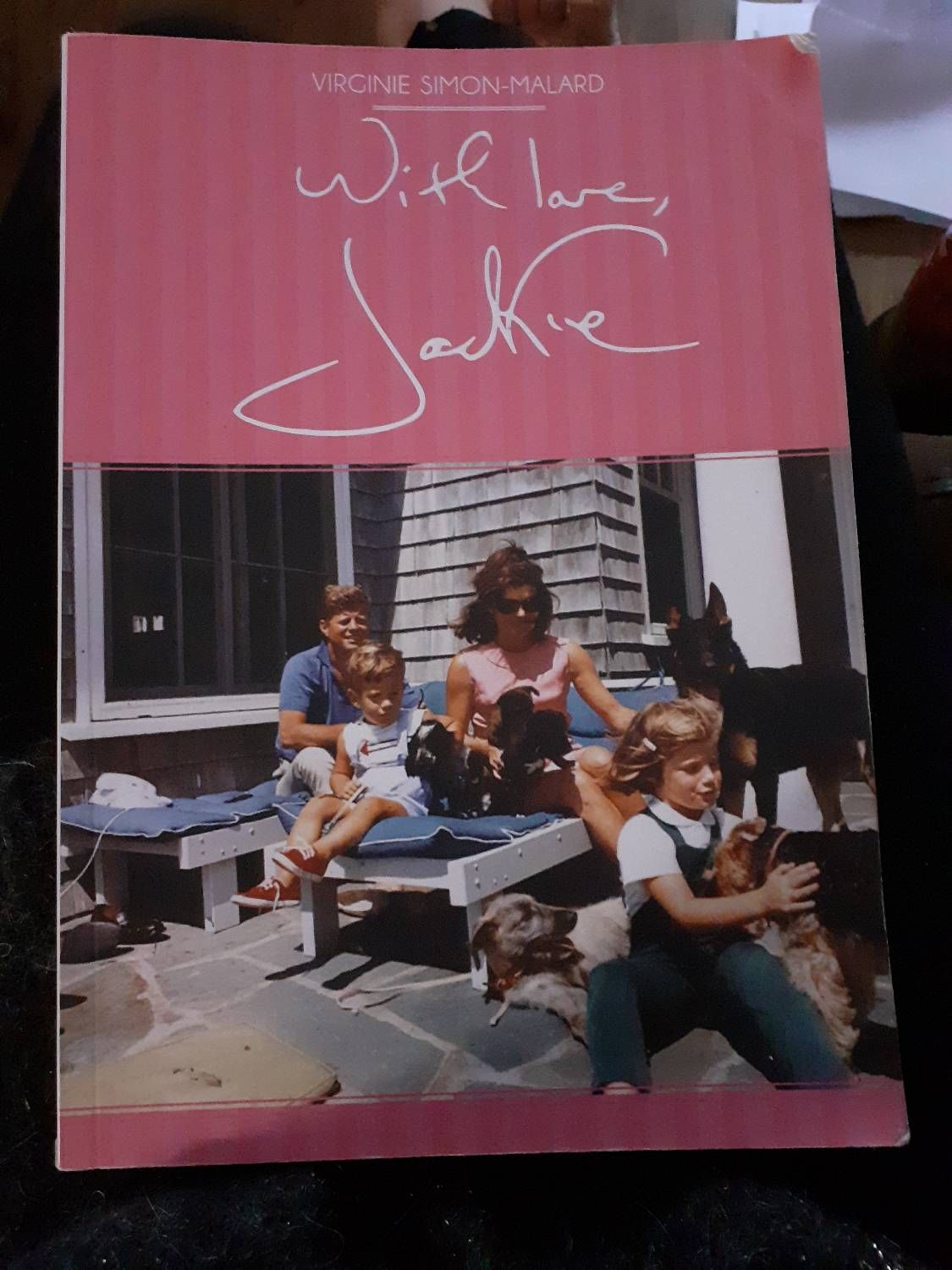 With love,Jackie (biographie en français de Jackie Kennedy)